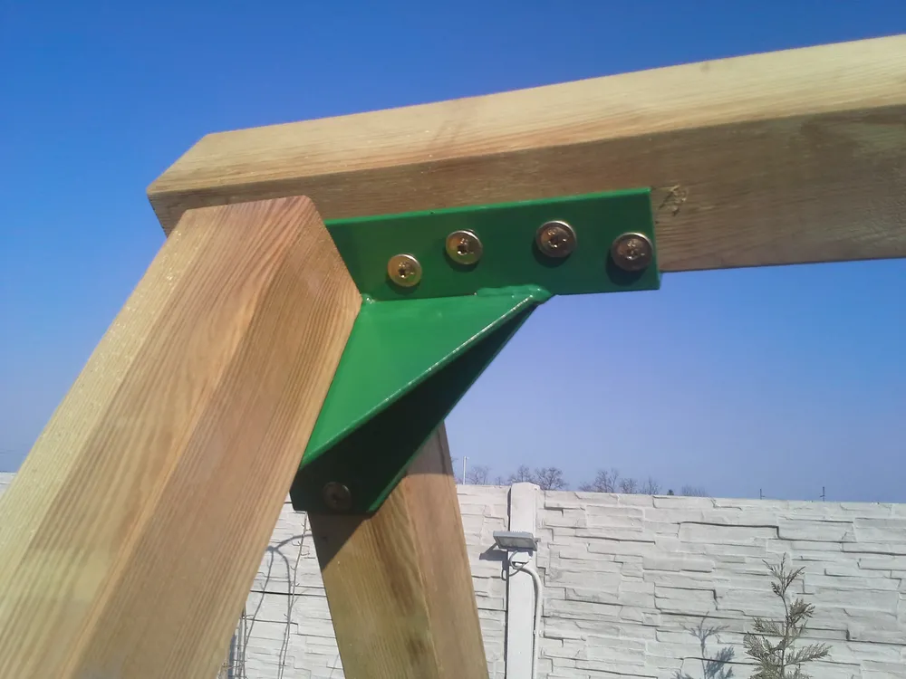 Drevená dvoj hojdačka 270cm + 4ks úchytky hojdačiek + 4ks kotva do zeme. Extra pevné spojovacie oceľové prvky - hrúbka oceľe 5mm.